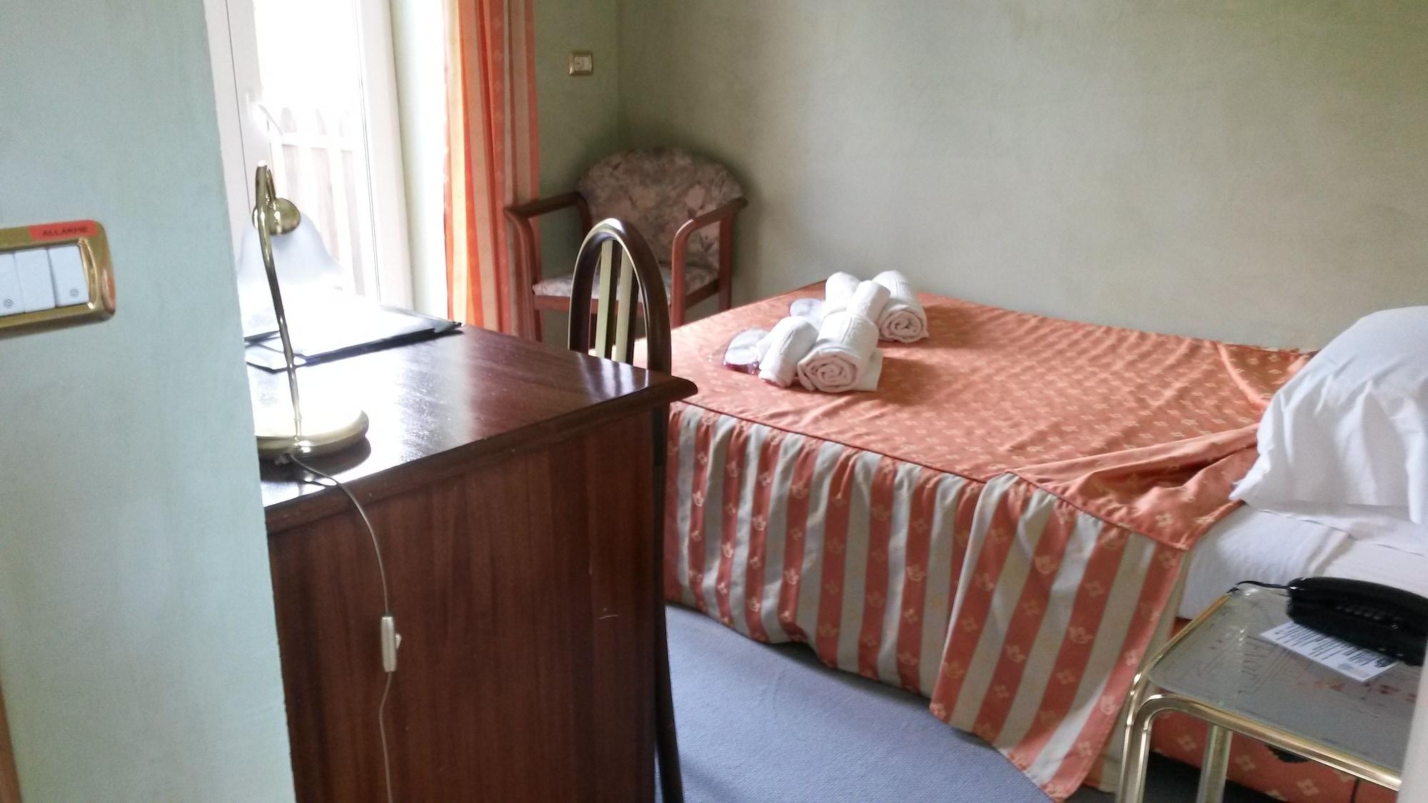 Hotel Villa Delle Ortensie Sant'Omobono Imagna Eksteriør bilde