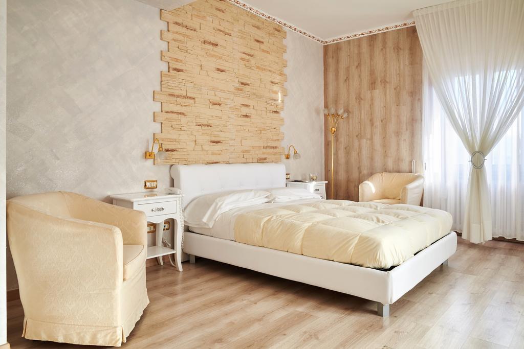 Hotel Villa Delle Ortensie Sant'Omobono Imagna Eksteriør bilde