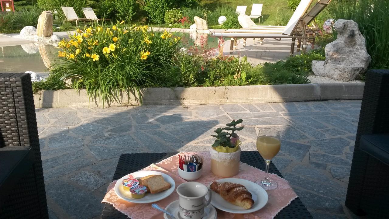 Hotel Villa Delle Ortensie Sant'Omobono Imagna Eksteriør bilde
