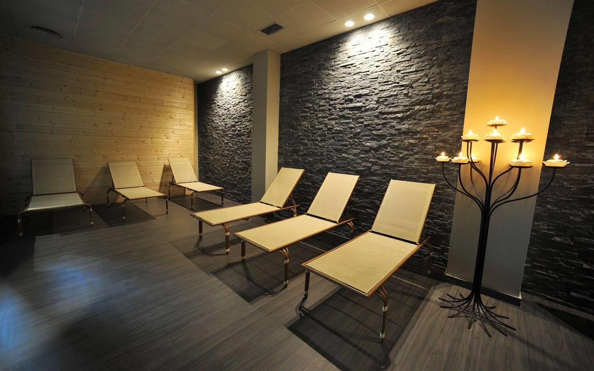 Hotel Villa Delle Ortensie Sant'Omobono Imagna Eksteriør bilde