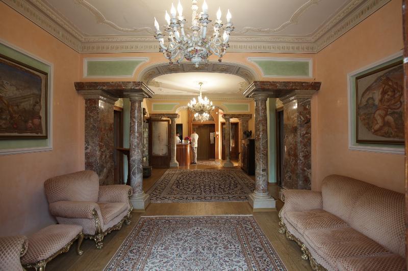 Hotel Villa Delle Ortensie Sant'Omobono Imagna Eksteriør bilde